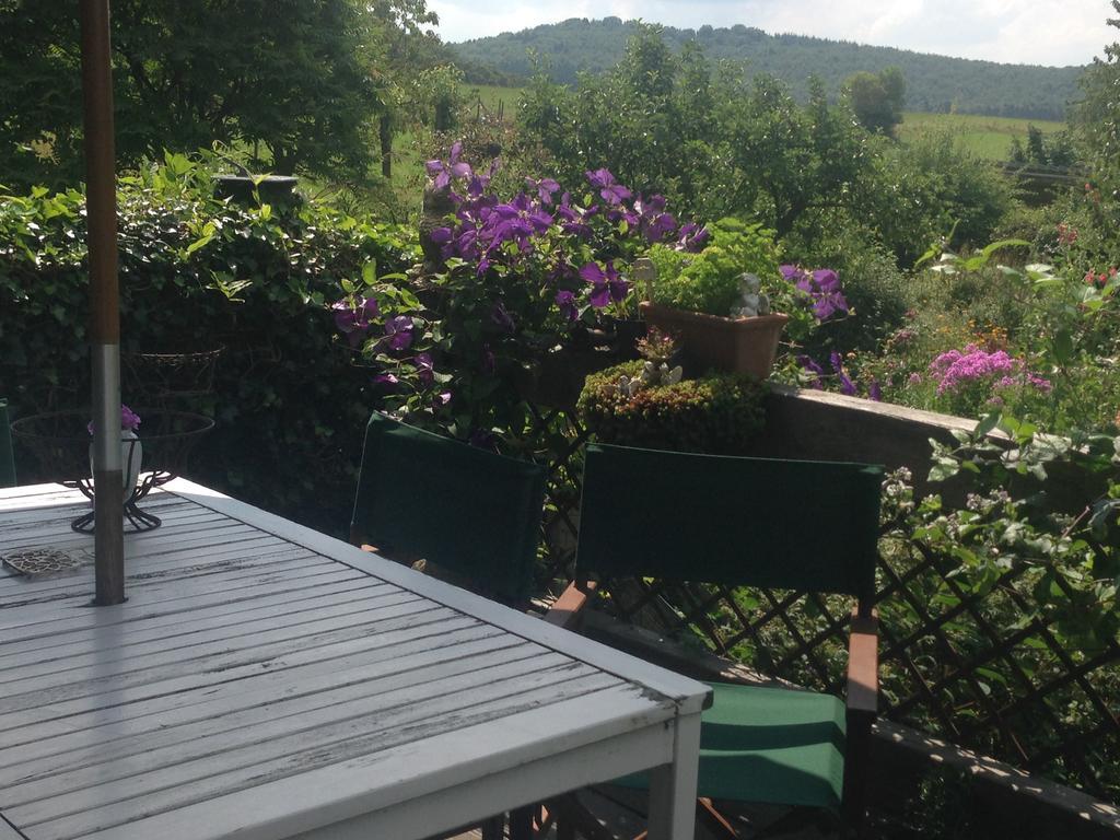 All Seasons Bed & Breakfast Kerpen  Екстериор снимка