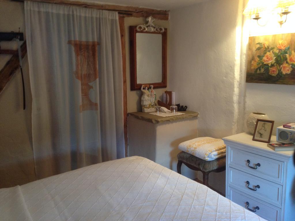 All Seasons Bed & Breakfast Kerpen  Стая снимка