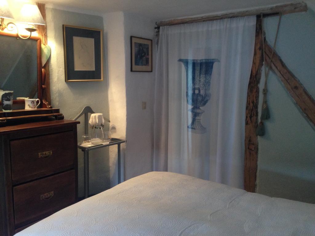 All Seasons Bed & Breakfast Kerpen  Стая снимка